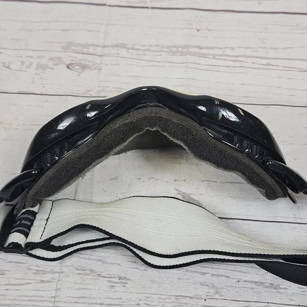 Oakley Paintball Goggles Black Frame Yellow Lens Adult Protective Gear Used